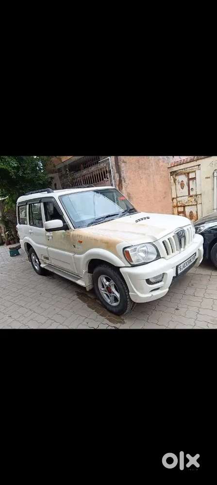 Mahindra Scorpio Adventure 2010