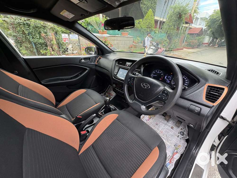 Hyundai Elite I20 1.2 Asta (o) Dual Tone, 2017, Petrol