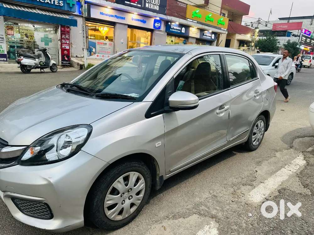 Honda Amaze 2017 Petrol 20000 Km Driven