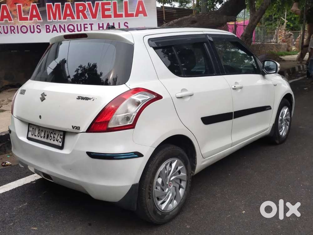 Maruti Suzuki Swift Vxi, 2013, Petrol