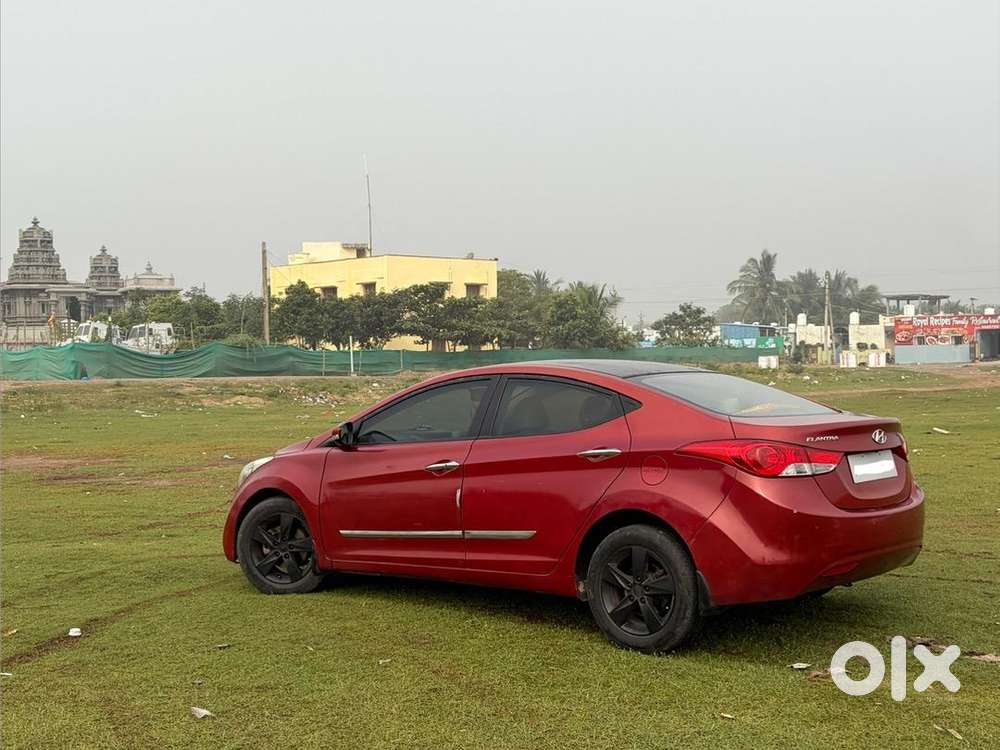 Hyundai Elantra 2012 Petrol Well Maintained