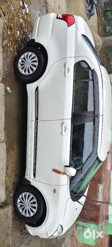 Maruti Suzuki Dzire 2012