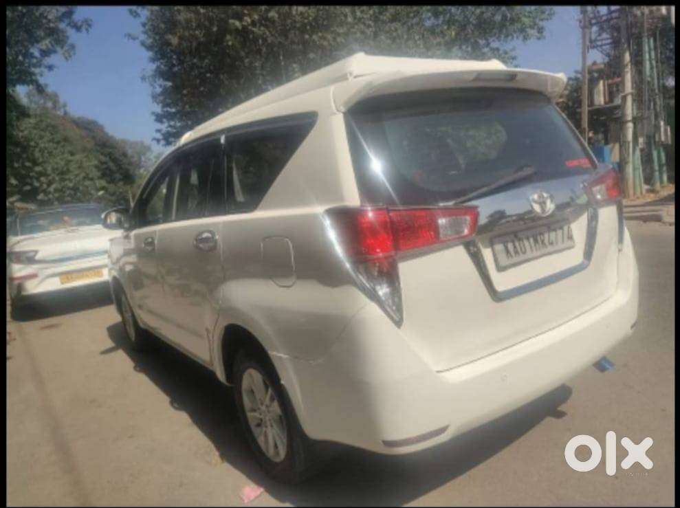 Toyota Innova Crysta 2018