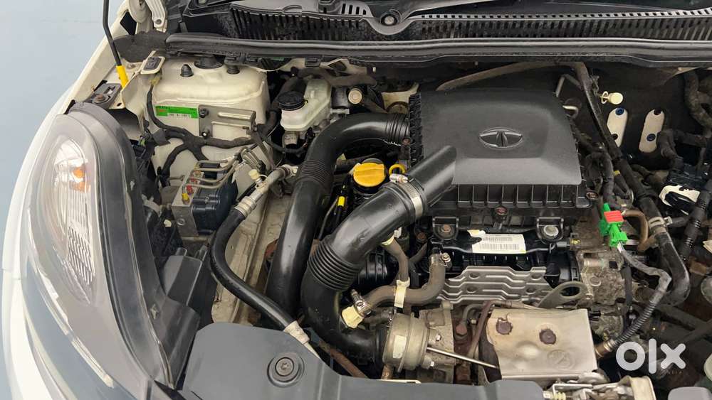 Tata Nexon 1.2 Revotron Xza Plus (o) Dual Tone, 2018, Petrol
