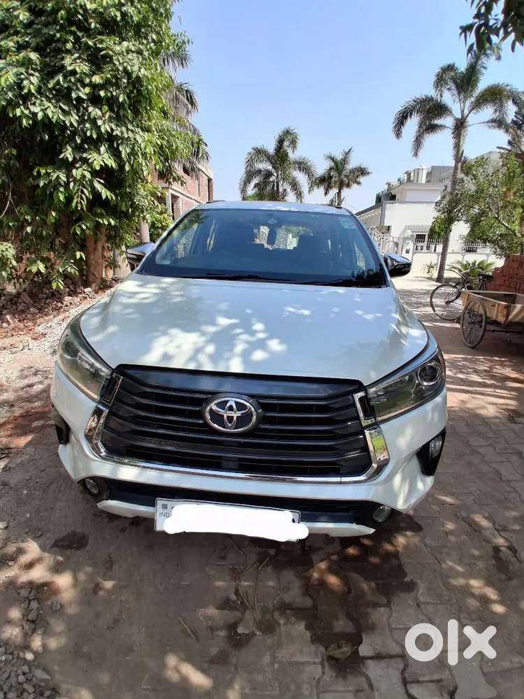 Toyota Innova Crysta 2016 Diesel 113000 Km Driven