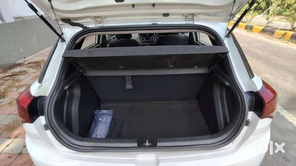 Hyundai I20 Sportz 1.2 Vtvt, 2017, Petrol