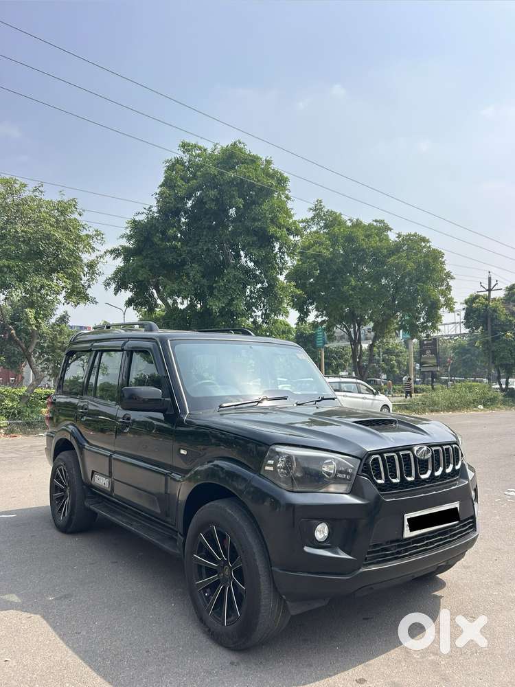 Mahindra Scorpio Classic 2.2 S 11 Mt 7 Str, 2022, Diesel