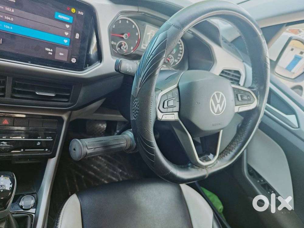 Volkswagen Taigun 1.0 Tsi Highline At, 2022, Petrol
