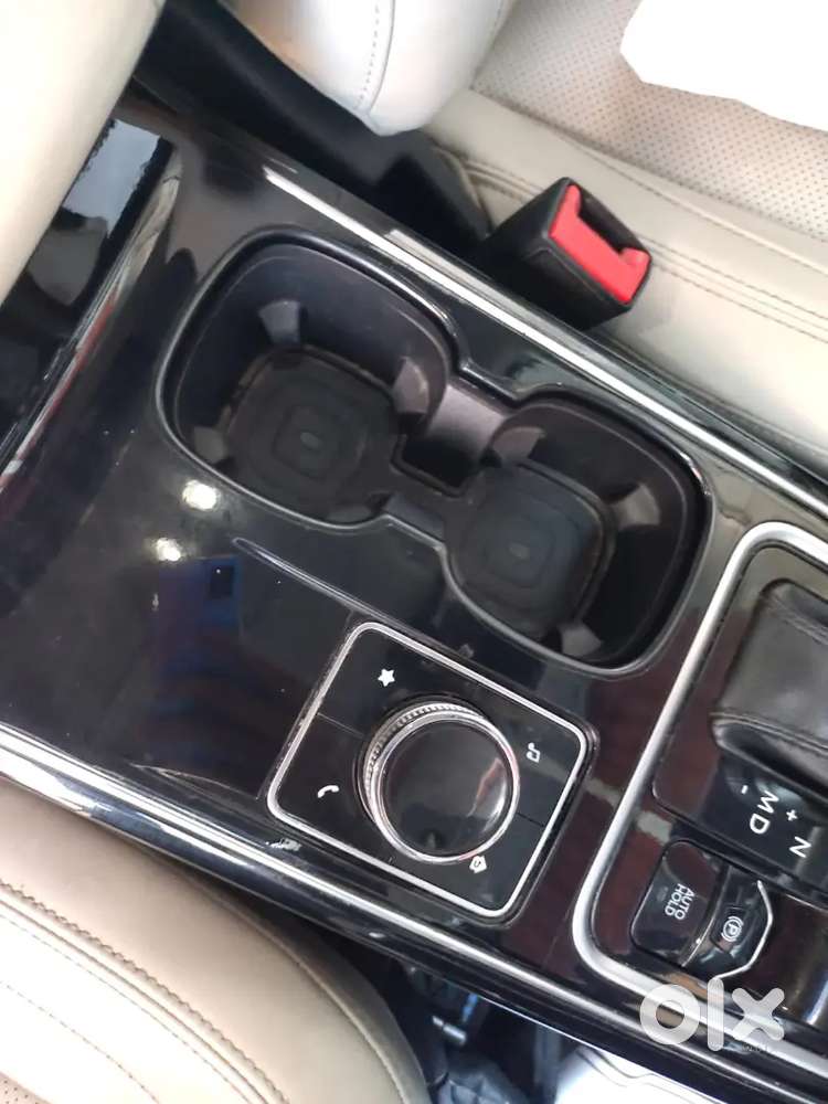 Mahindra Xuv700 2023 Diesel 98000 Km Driven