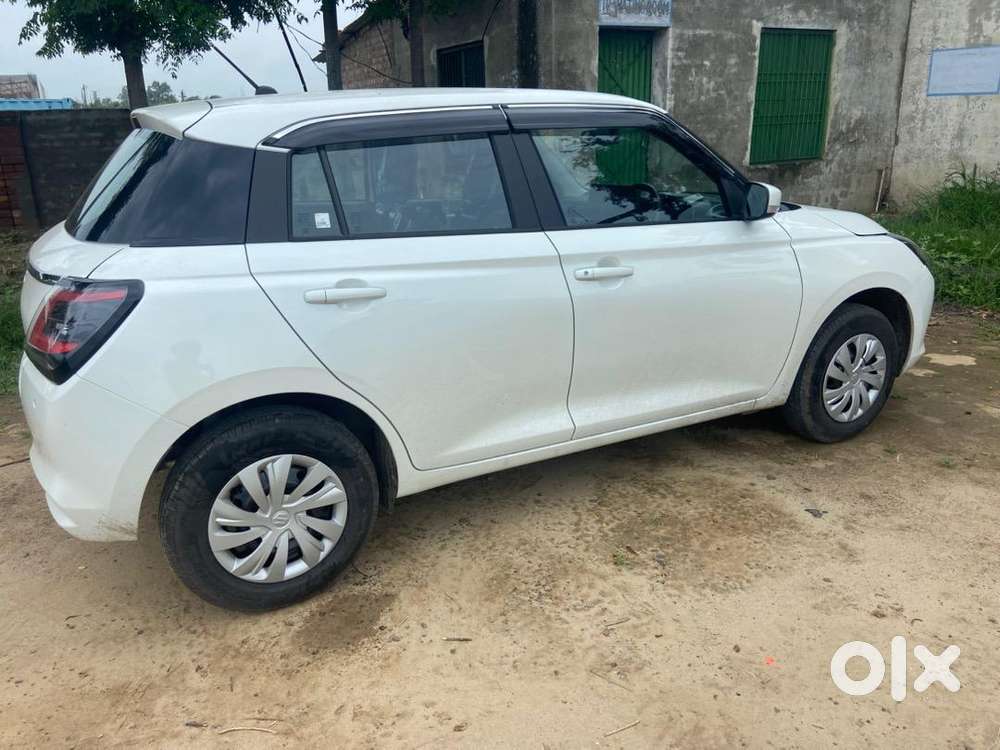Maruti Suzuki Swift 2024 Petrol Well Maintained