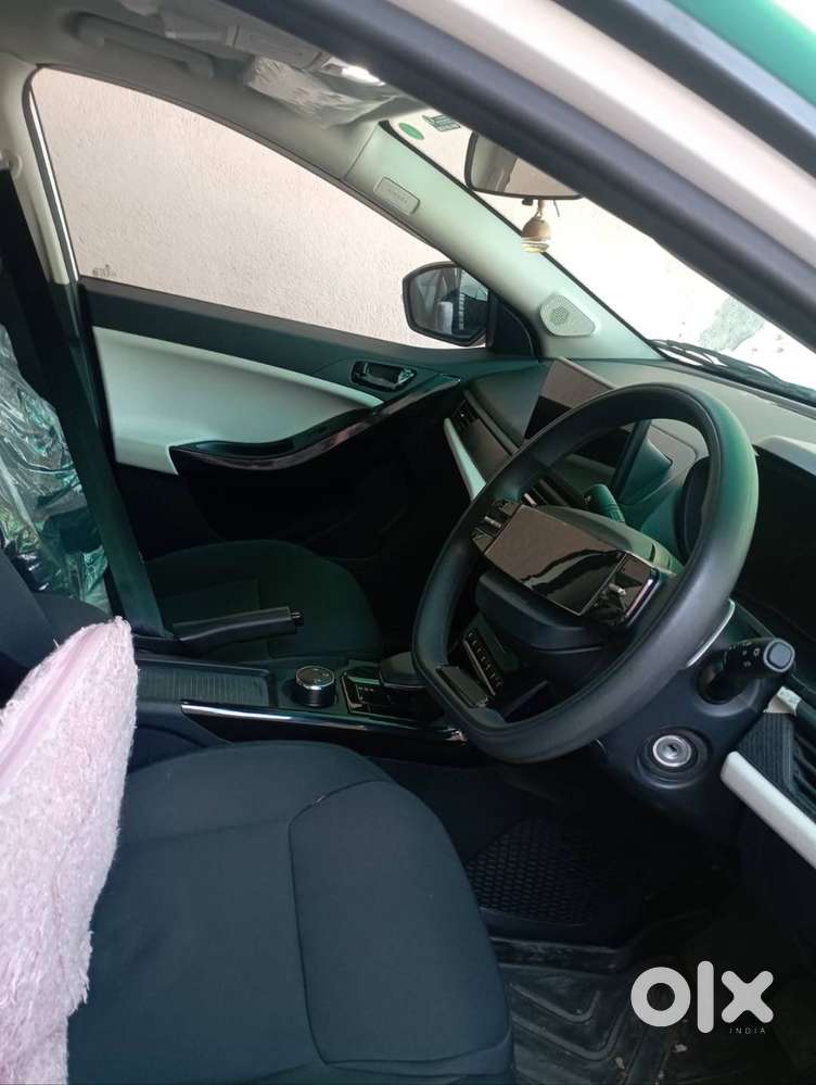 Tata Nexon Pure Plus Automatic 2025