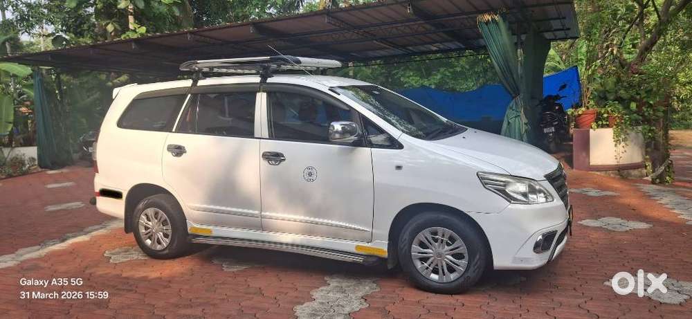 Toyota Innova 2.5 Gx 7 Str Bs-iii, 2015, Diesel