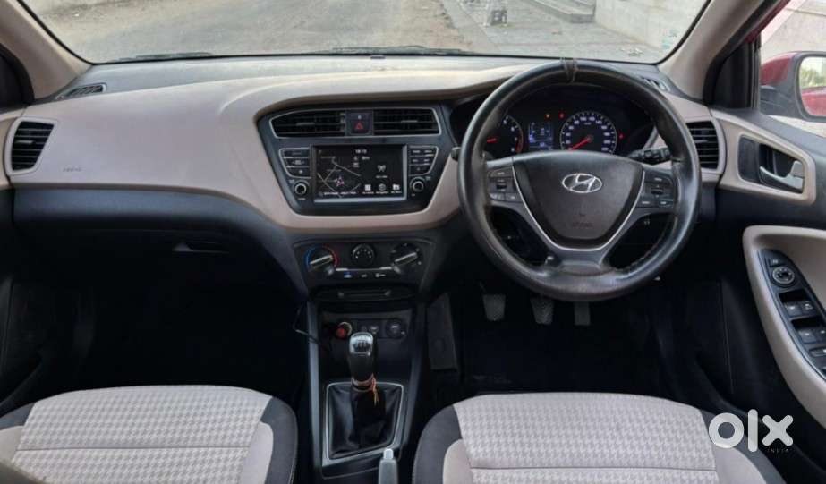 Hyundai Elite I20 Sportz (o) 1.2, 2019, Petrol