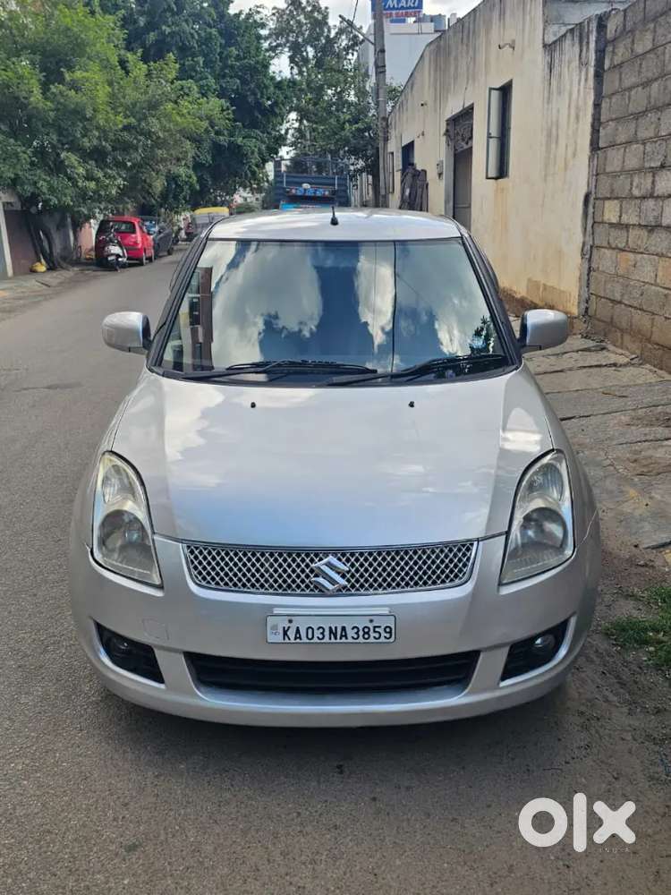 Maruti Suzuki Swift VXI Petrol Manual 2010