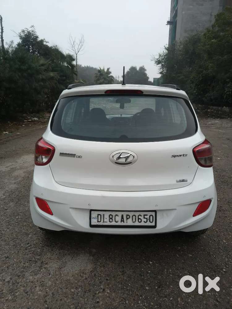 Hyundai Grand I10 Sportz 2016 Car