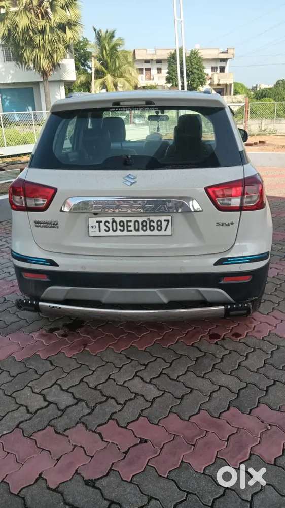 Showroom Track