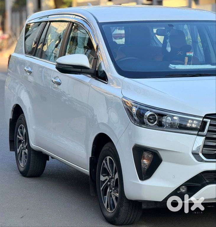 Toyota Innova Crysta 2.4 V, 2023, Diesel