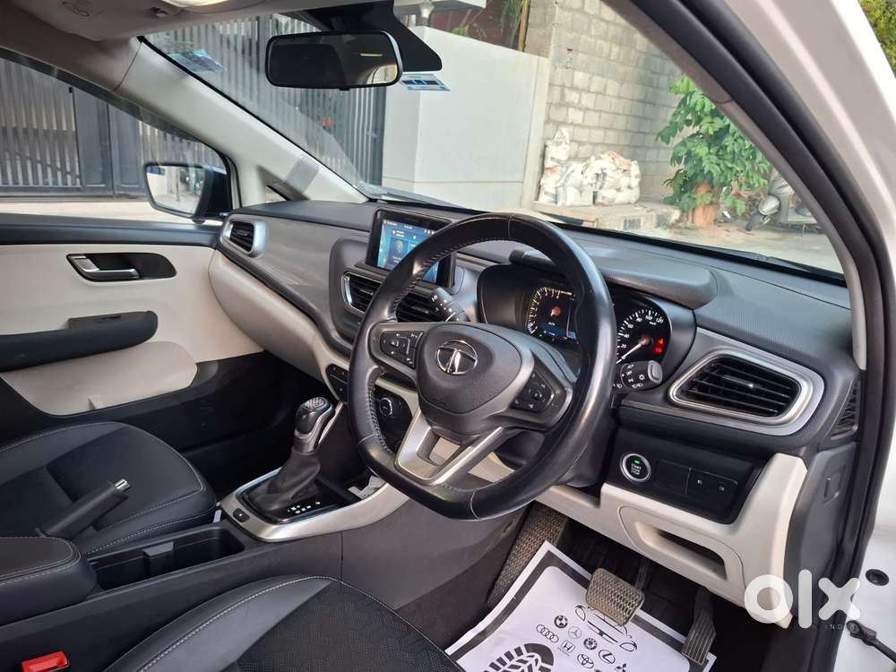 Tata Altroz Xz Plus (s), 2023, Petrol