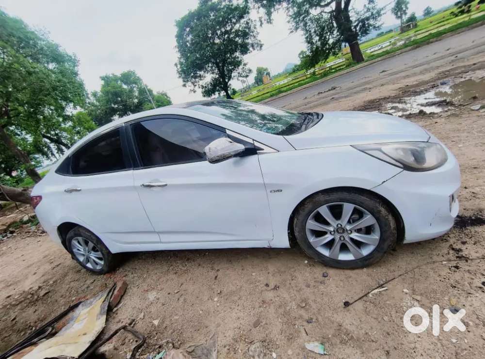 Hyundai Fluidic Verna 2012 Diesel 95000 Km Driven