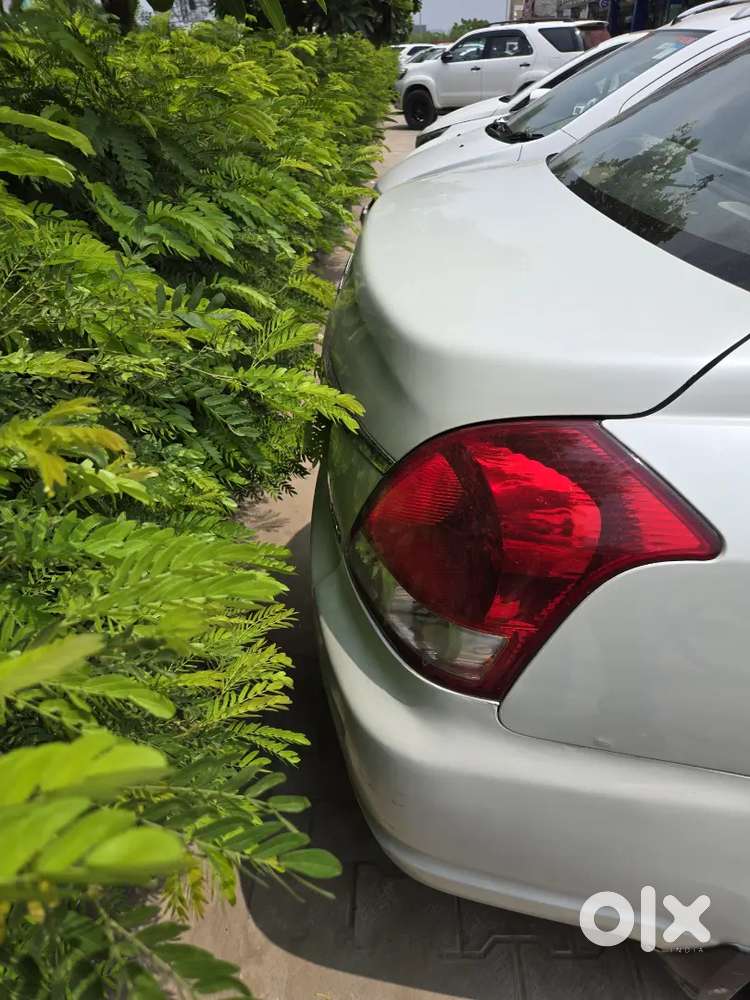 Maruti Suzuki Dzire 2010