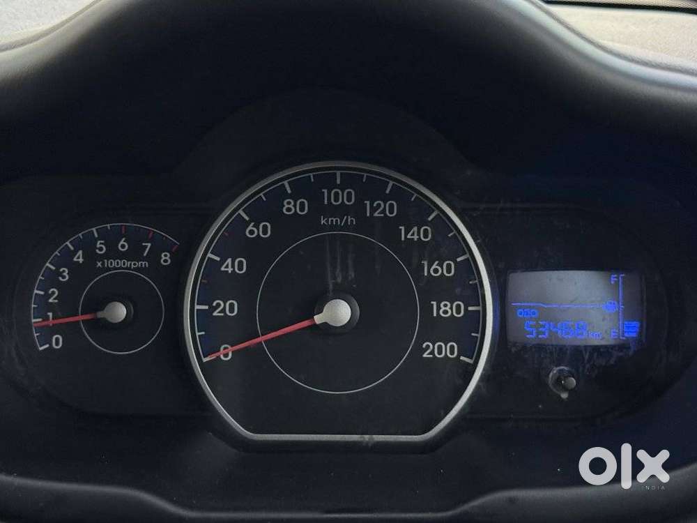 Hyundai I10 Sportz, 2014, Petrol