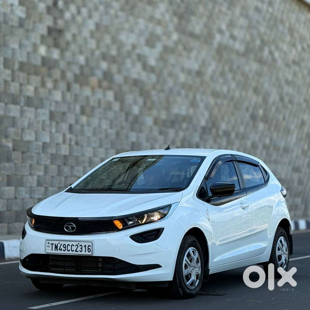 Tata Altroz 1.2 Xe, 2020, Petrol