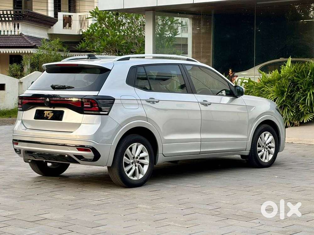 Volkswagen Taigun 1.0 Tsi Highline At, 2022, Petrol
