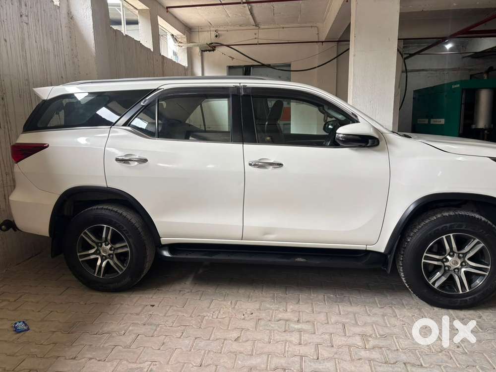 Toyota Fortuner 2018 Diesel (mint Condition)