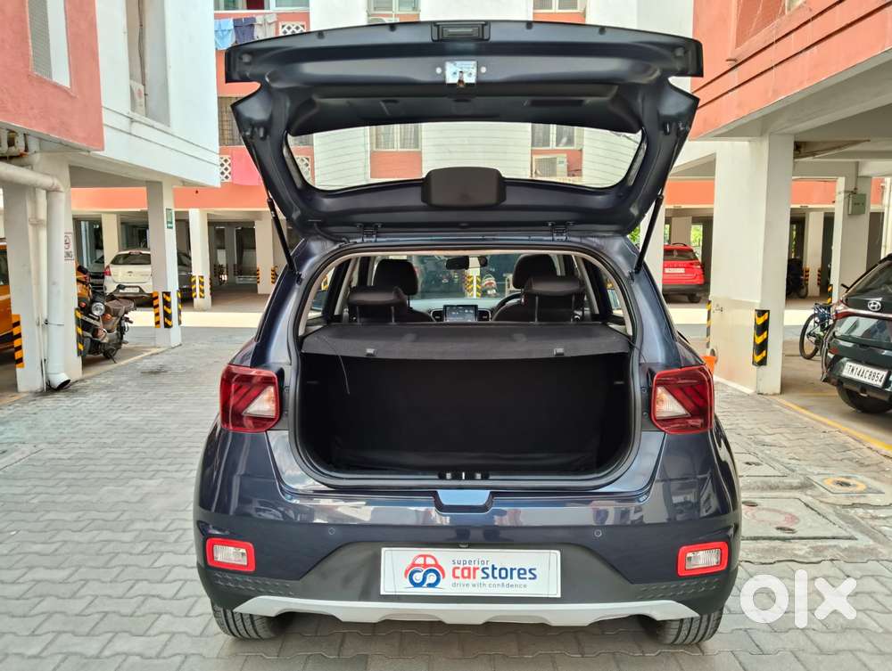 Hyundai Venue Sx Mt, 2019, Petrol