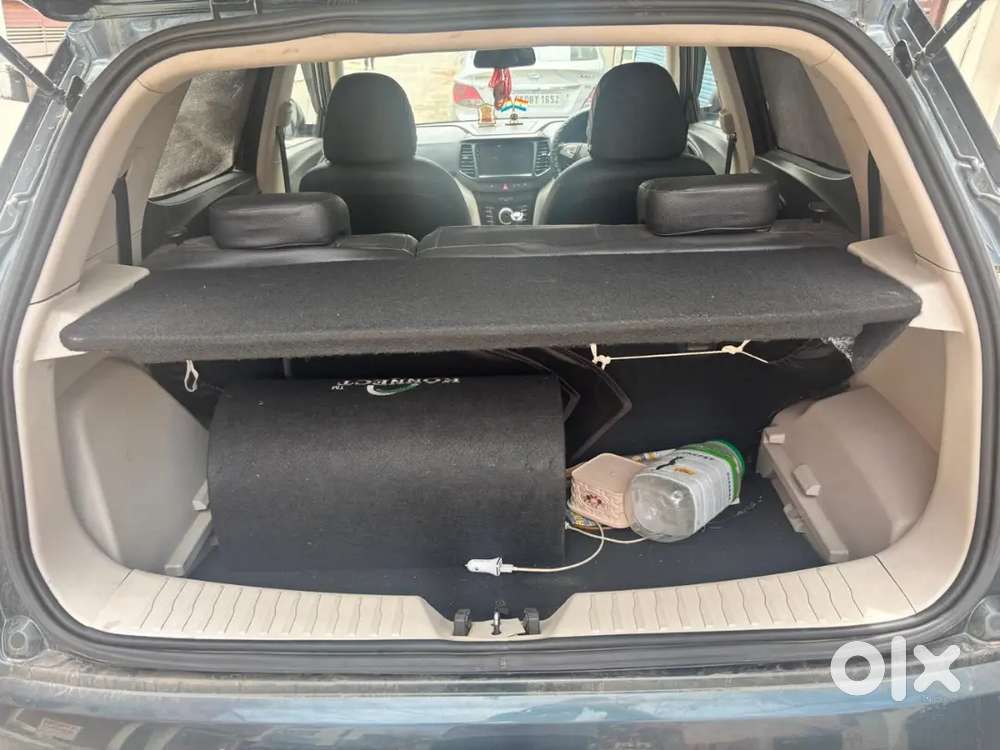Mahindra Xuv300 Petrol 2023