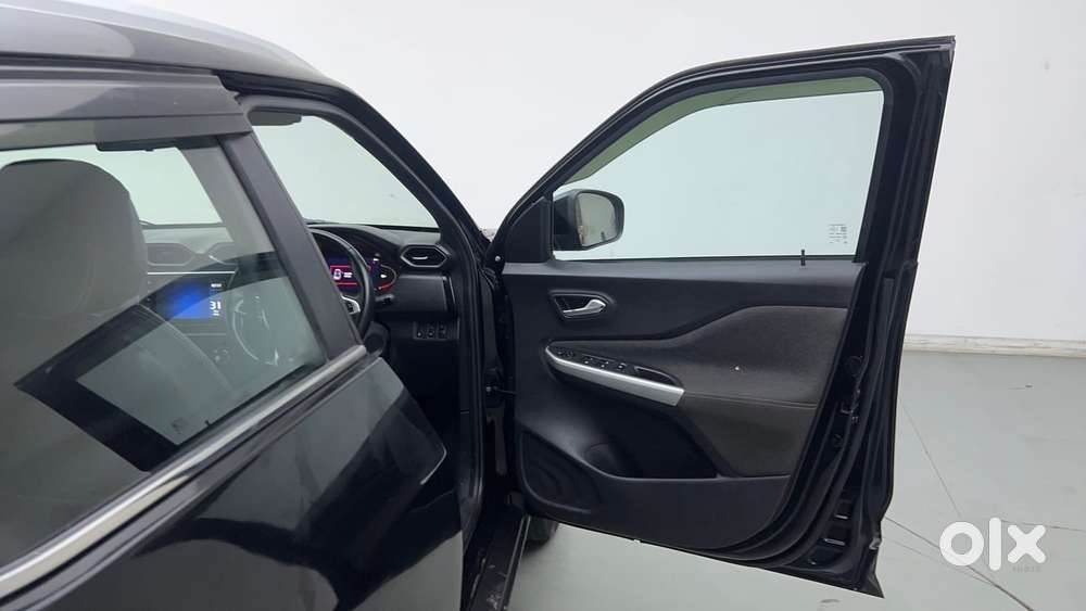 Nissan Magnite 1.0 Xv Premium Turbo Cvt (o), 2021, Petrol