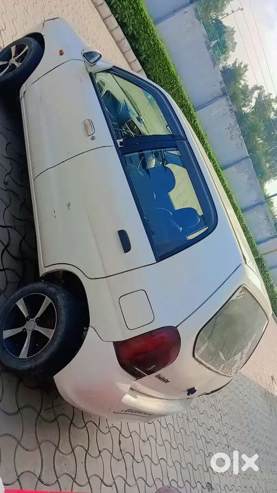 Maruti Suzuki Alto 800 Petrol Manual 2010