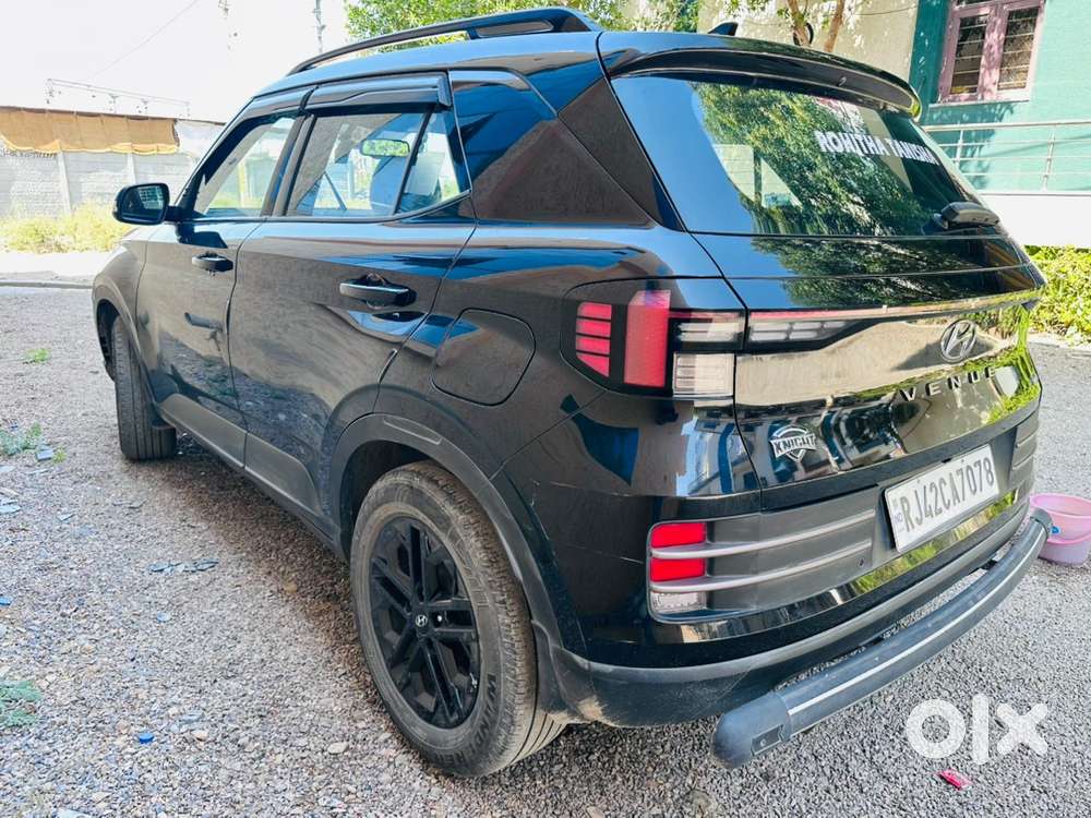 Hyundai New Venue 2023 Petrol Automatic 55000 Km Driven