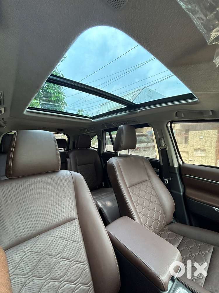 Toyota Innova Hycross Hybrid 2025