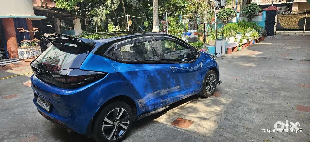 Tata Altroz Top Model Xz+ Dual Tonediesel Brand New Showroom Condition