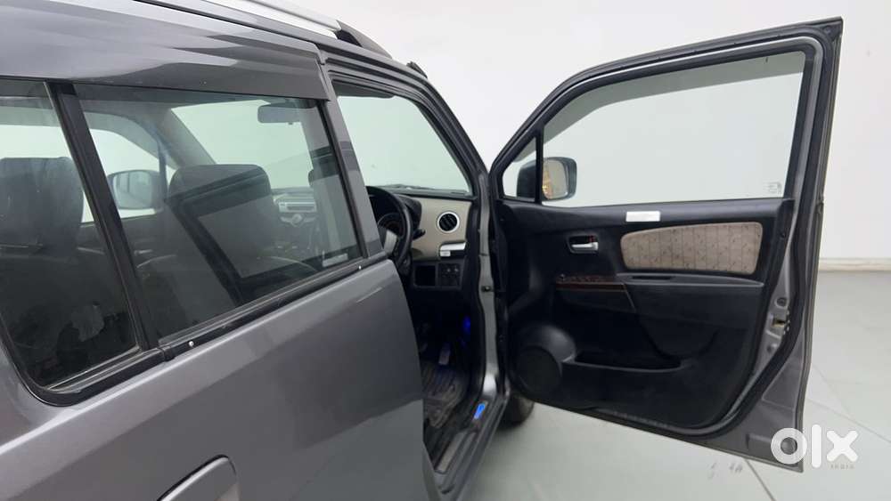 Maruti Suzuki Wagon R 1.0 Vxi Amt, 2016, Petrol