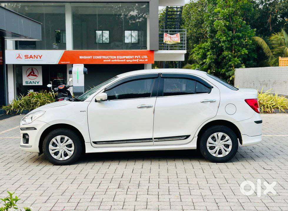 Maruti Suzuki Swift Dzire Vxi(o) Mt, 2018, Petrol