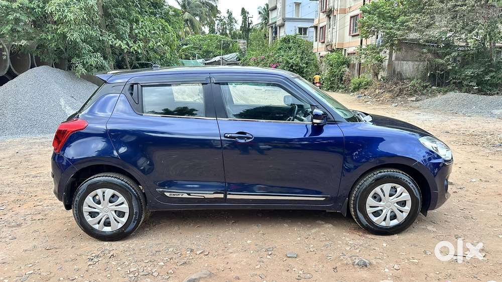 Maruti Suzuki Swift 1.2 Vxi (o), 2022, Petrol