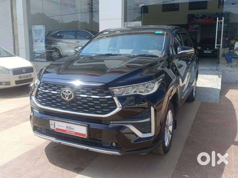 Toyota Innova Hycross 2.0 Vx Hybrid 7 Str, 2023, Petrol