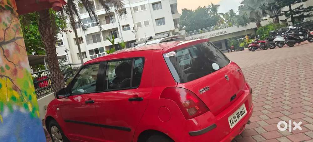 Maruti Suzuki Swift 2006 Petrol 42589 Km Driven
