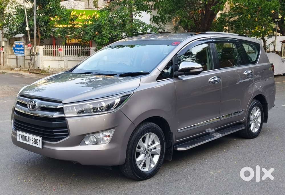 Toyota Innova Crysta 2.4 Vx Mt 8s, 2016, Diesel