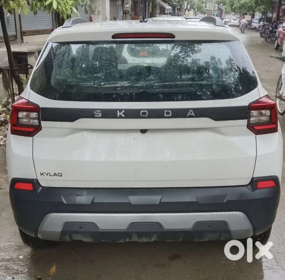 Skoda Kylaq Signature 2025