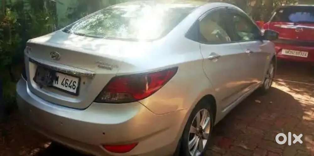 Hyundai Fluidic Verna 2011 Petrol 120000 Km Driven Cng Company
