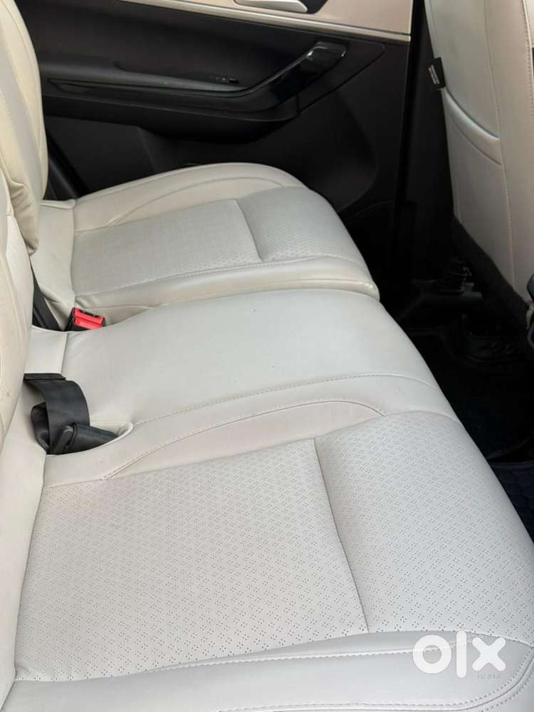Mahindra Xuv 700 2023 Diesel Automatic