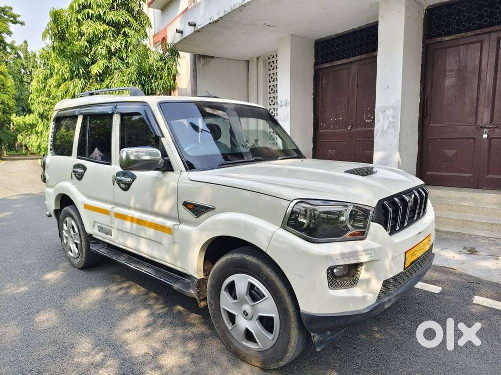 Mahindra Scorpio S6 Plus, 2016, Diesel