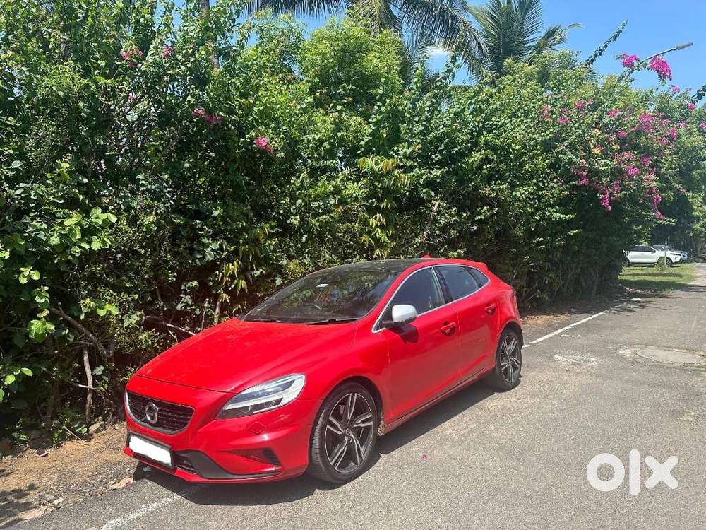 Quick Sale - Well Maintained Oct 2018 Volvo V40 Diesel Car