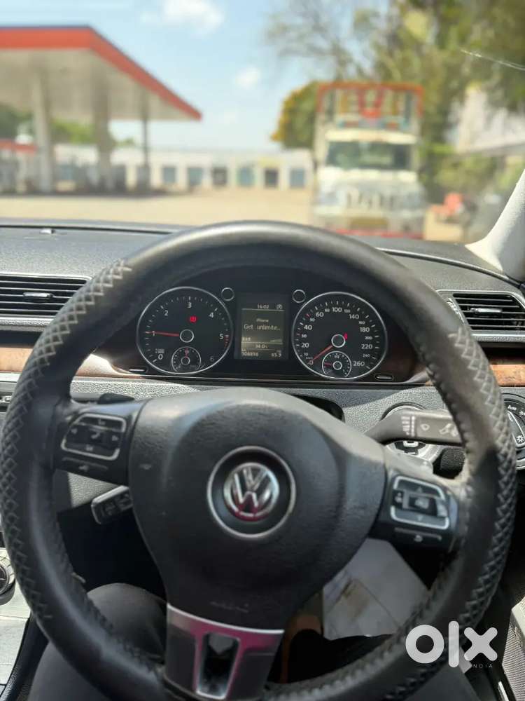 Volkswagen Passat 2012 Diesel 111000 Km Driven