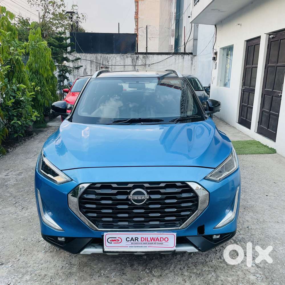 Nissan Magnite Kuro Edition Petrol Amt, 2024, Petrol