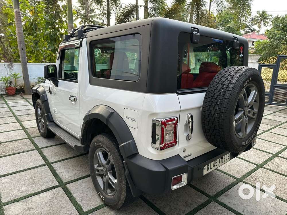 Mahindra Thar Petrol 2023