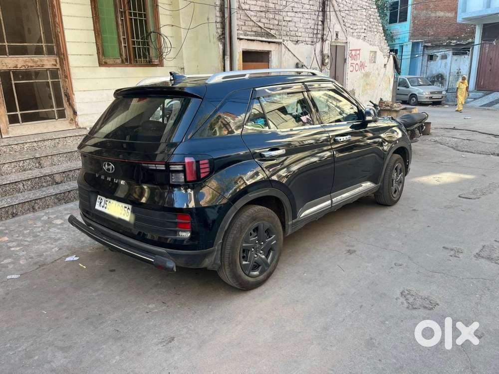 Hyundai Venue S (o) 1.2 Petrol Knight Edition, 2024, Petrol